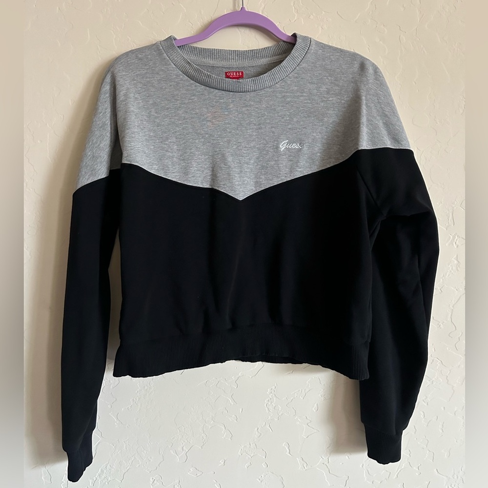 Guess cropped sweatshirt